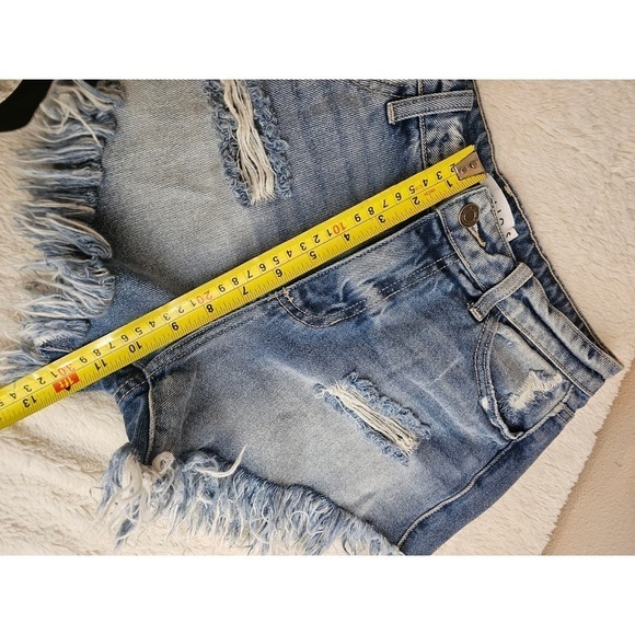 CELLO Shorts high waist size‎ S. Distressed - Picture 3 of 7